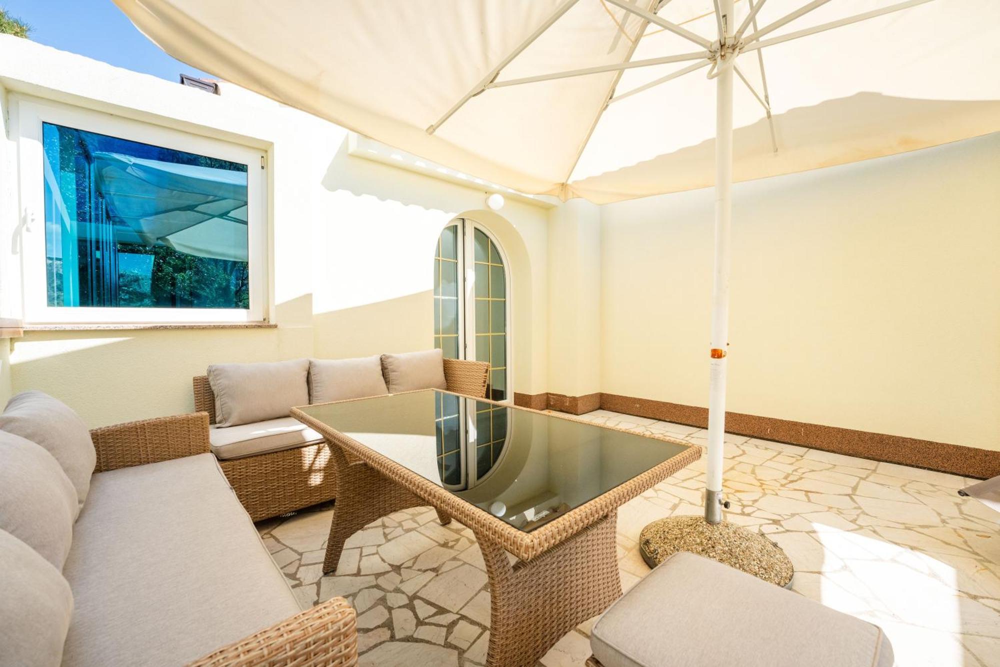 ปันซิออน55 Hotel บัชกา ภายนอก รูปภาพ
